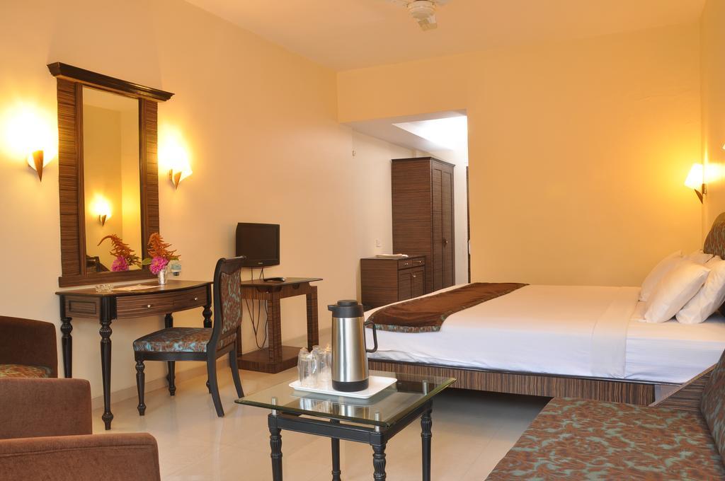 Aveda Blue Country Resort Panchgani Exteriér fotografie