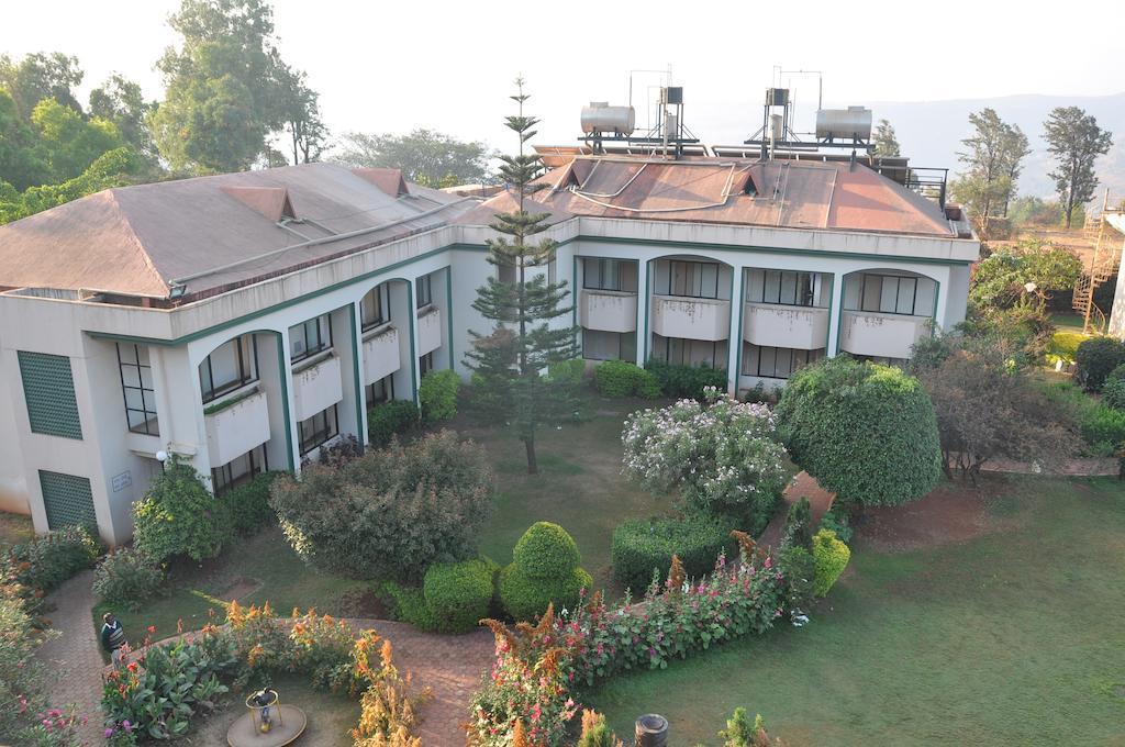 Aveda Blue Country Resort Panchgani Exteriér fotografie